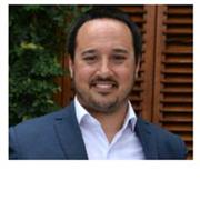 Profesor de Educación Física, con formación en Acupuntura, relajación, meditación y desarrollo emocional